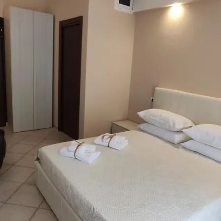 Bed & Breakfast Gioiarooms *