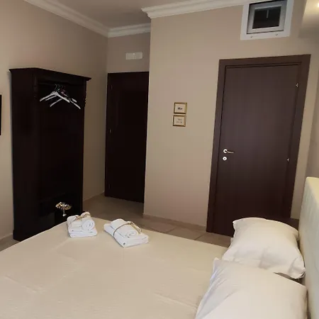 Gioiarooms Трани