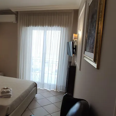 Gioiarooms فندق مبيت وإفطار 3*